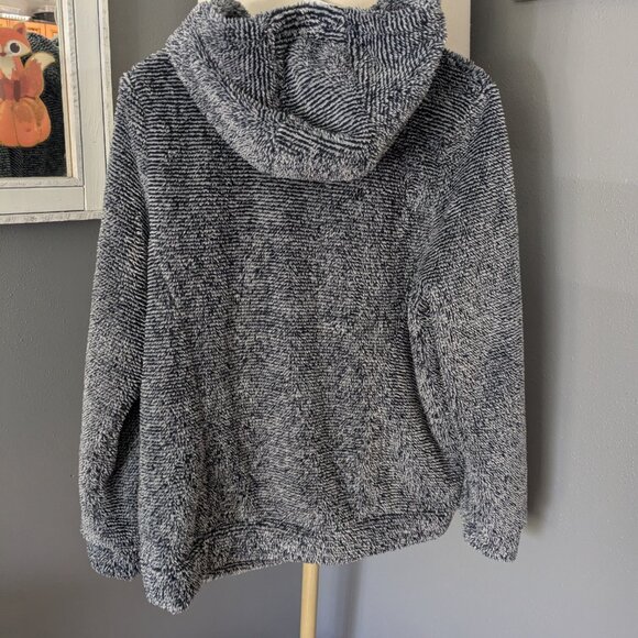 Teddy Hoodie - Picture 2 of 3